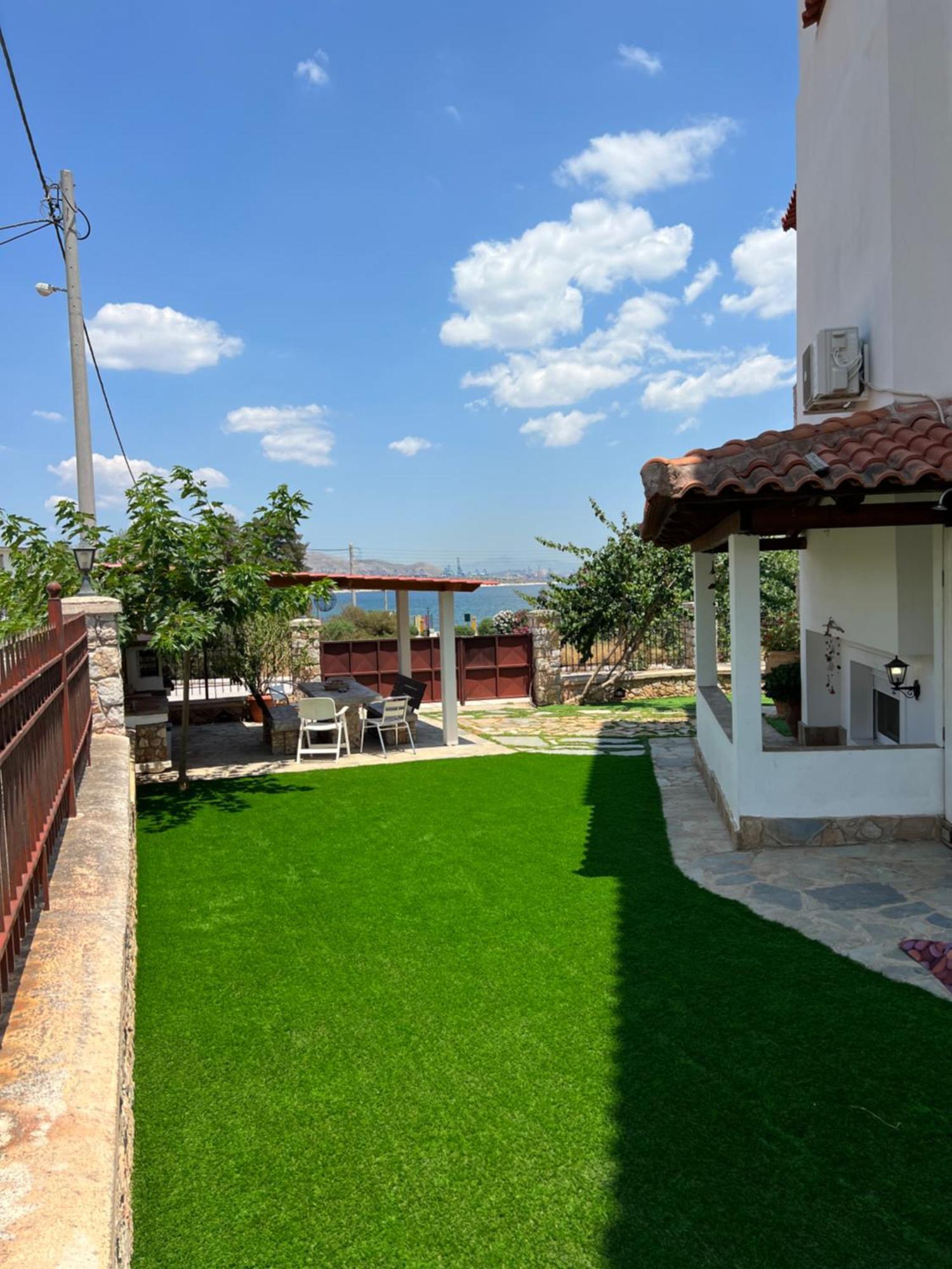 Apartment In Salamina With Garden & Sea View Selinia Exterior foto