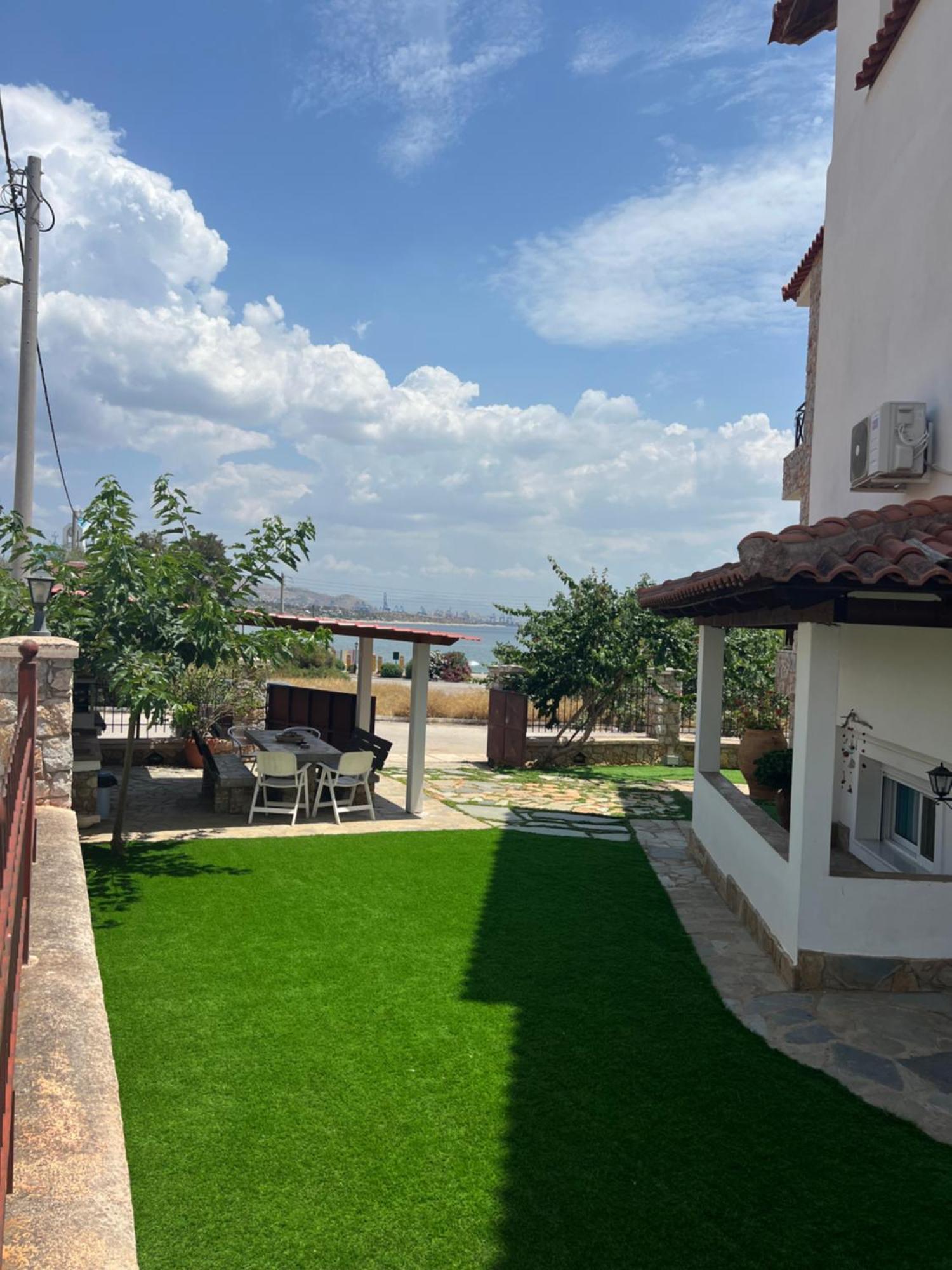 Apartment In Salamina With Garden & Sea View Selinia Exterior foto